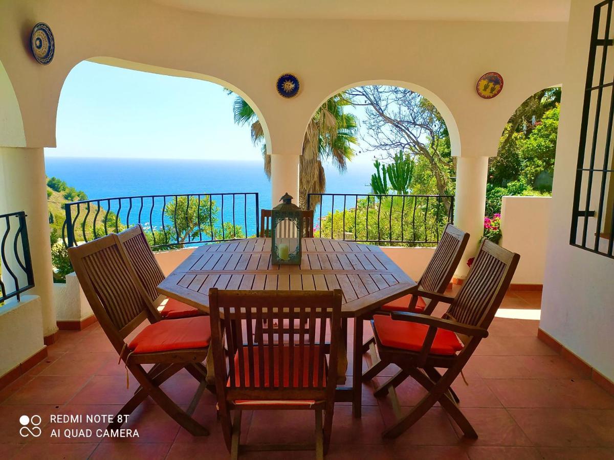 Vil·la House In A Cove *